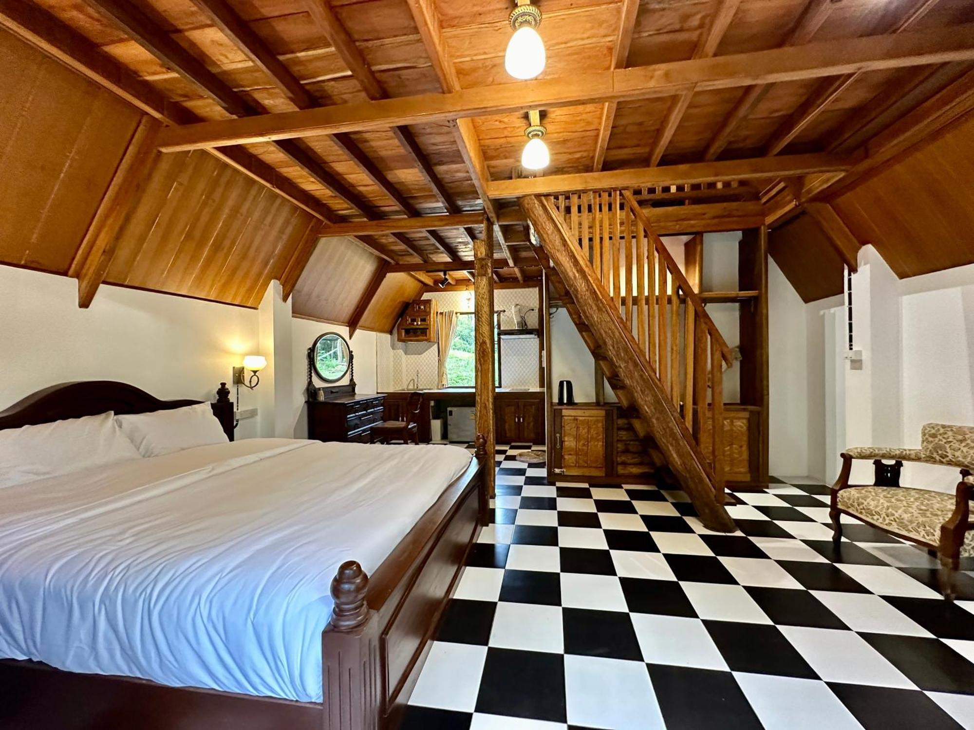 Готель Ban Kaew Mo Ra Glamping & Restaurant Pang Mapha Екстер'єр фото