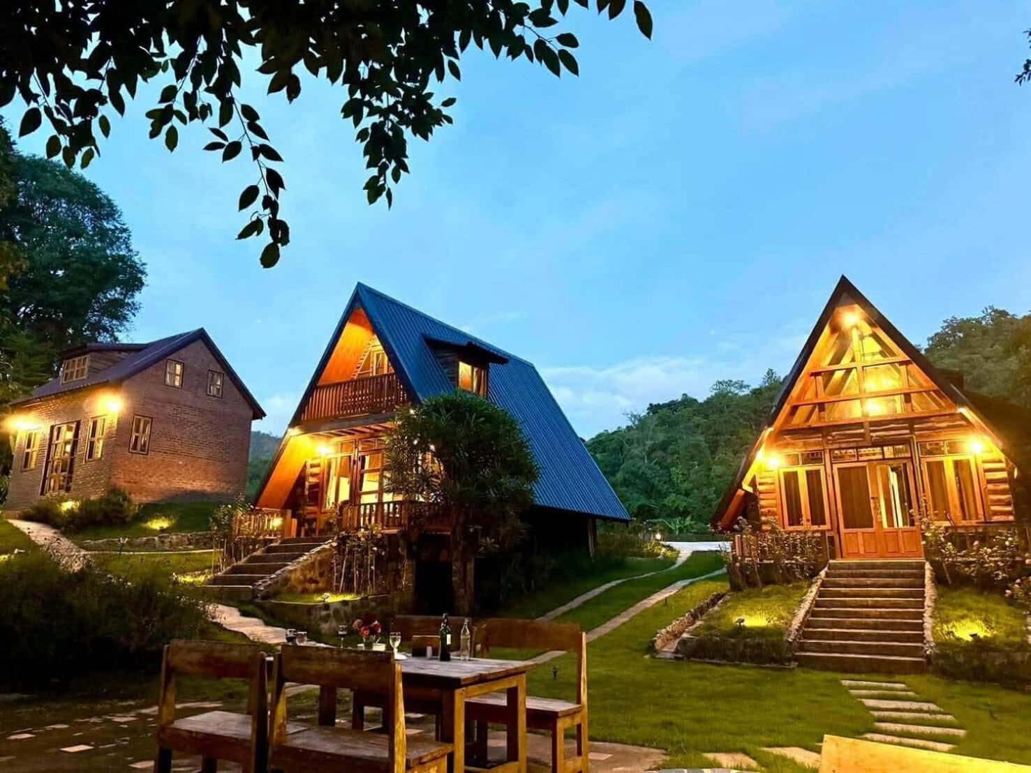 Готель Ban Kaew Mo Ra Glamping & Restaurant Pang Mapha Екстер'єр фото